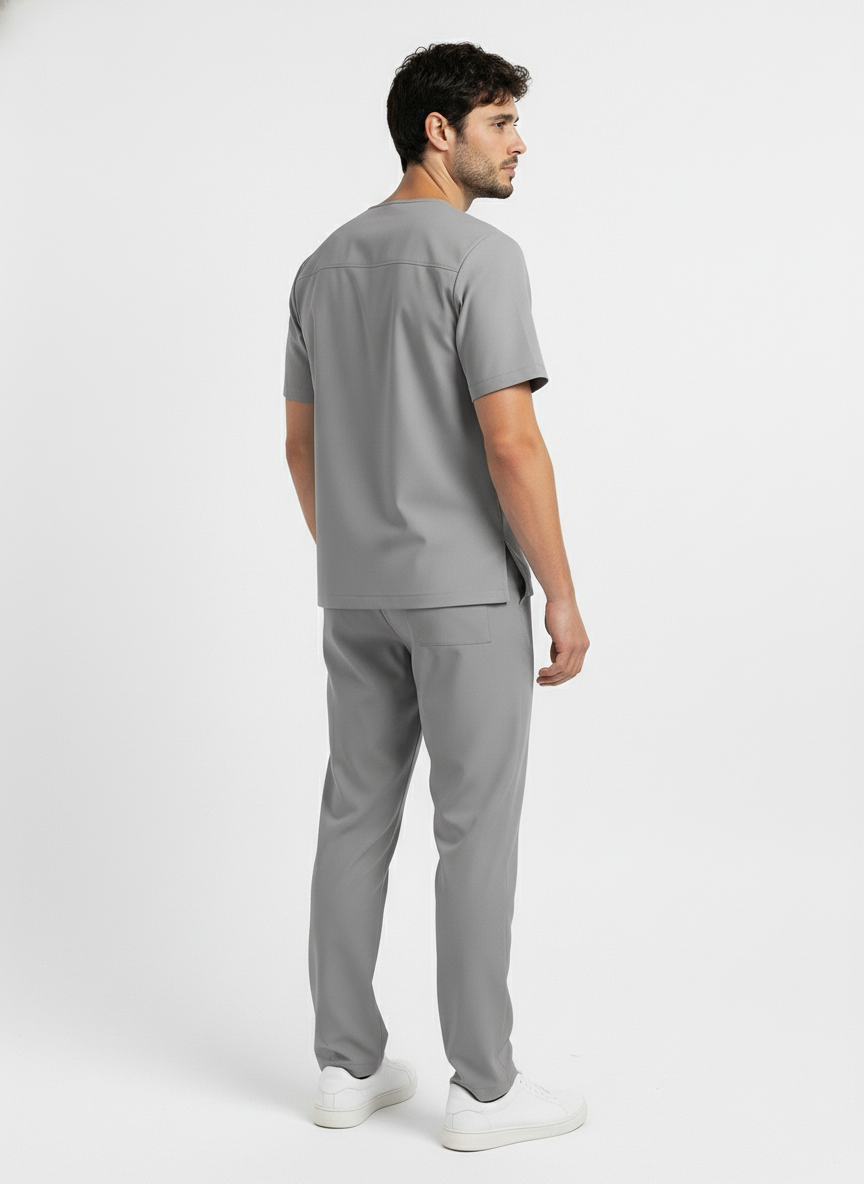 Uniforme antifluido hombre gris claro