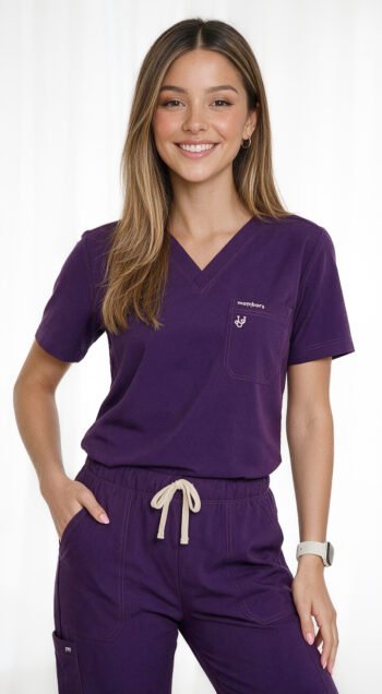 Uniforme Antifluido Mujer Morado