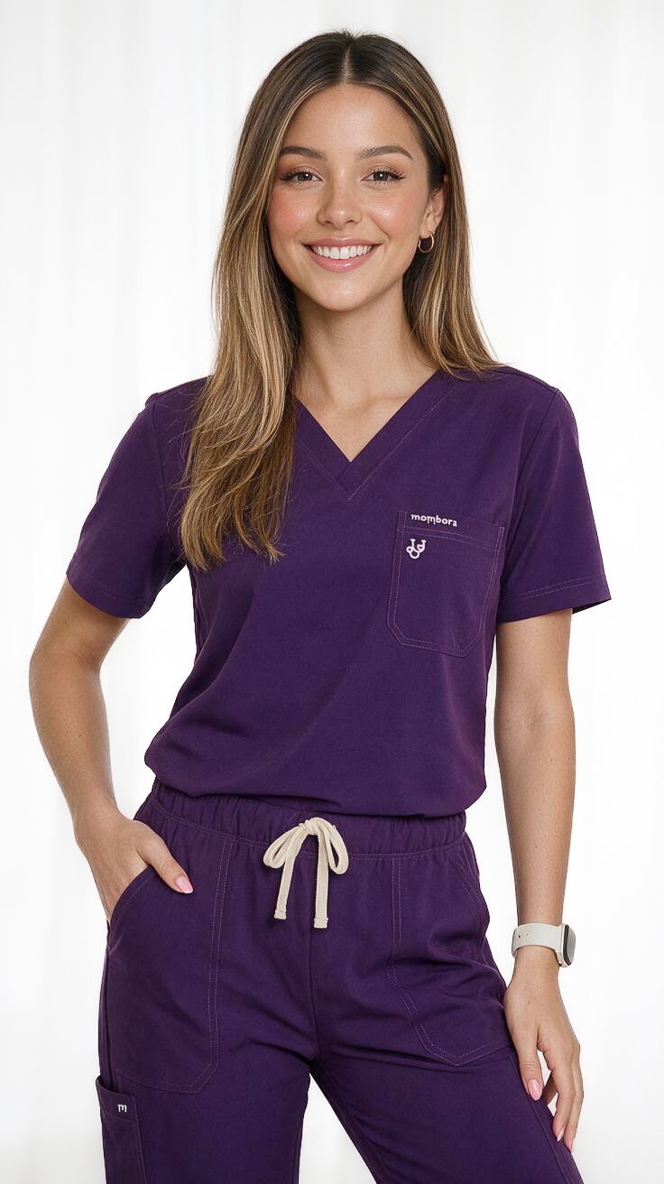 Uniforme Antifluido Mujer Morado