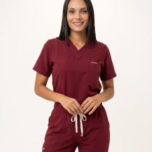 MUMADRWN (7) Uniforme Antifluido Mujer Vinotinto